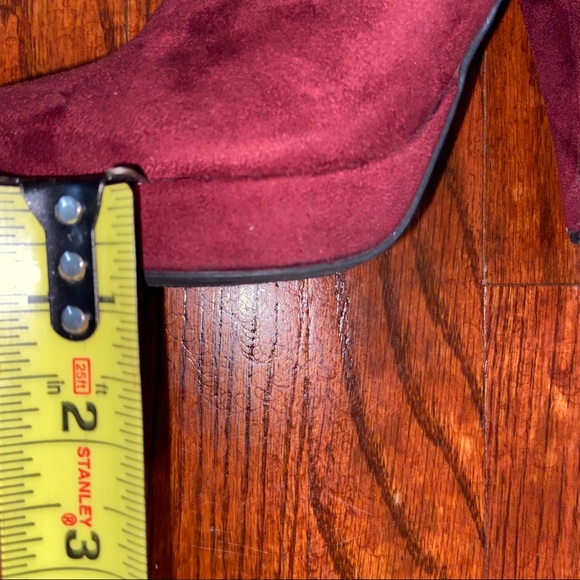 Womens size 6 booties - Picture 6 of 6